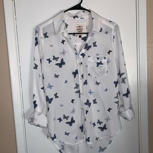Long sleeve button down shirt